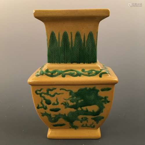 Chinese Green Glazed 'Dragon' Square Vase, Qianlong Mark
