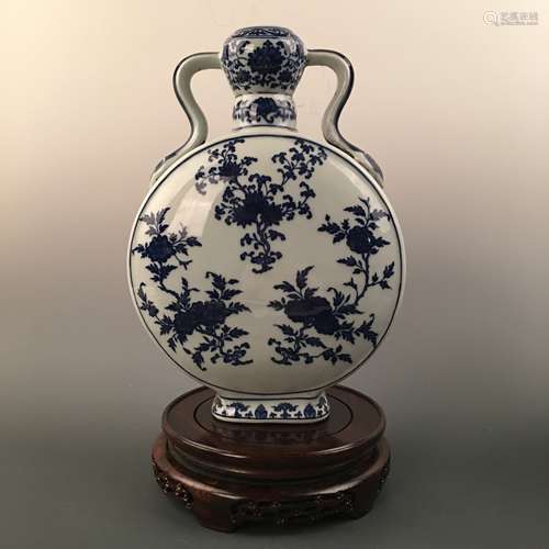 Chinese Blue-White 'Pomegranate' Moon Flask Vase, Qianlong Mark