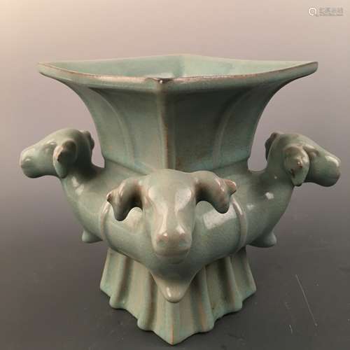 Chinese Celadon Glazed Square Four Sheep Statue