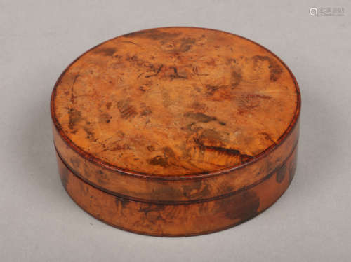 An early 19th century circular elm table snuff box and cover with tortoiseshell lining, 8.5cm