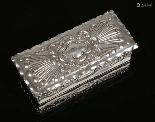 An Edwardian silver box with hinged cover by Goldsmiths & Silversmiths Co. Ltd. Embossed with a
