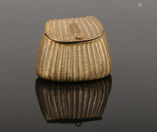 A novelty brass vesta case modelled in the form of a fishing creel, 6cm wide. Condition report