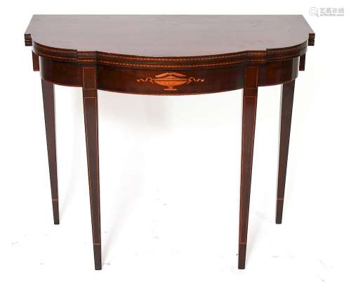Federal Manner Flip Top Mahogany Game Table