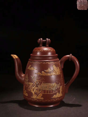 MUD TEAPOT WITH GOLD EDGE