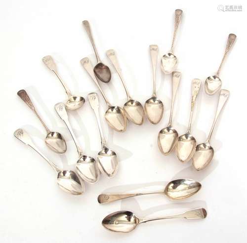 Mixed Lot: comprising six George IV Old English pattern tea spoons, London 1925, maker's mark RB,