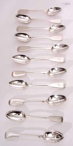 Mixed Lot: comprising five Victorian provincial Fiddle pattern tea spoons, length 13.5cm, Exeter