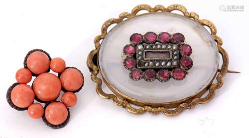 Mixed Lot: antique chalcedony memorium brooch, the centre applied with a hair panel, surrounded by