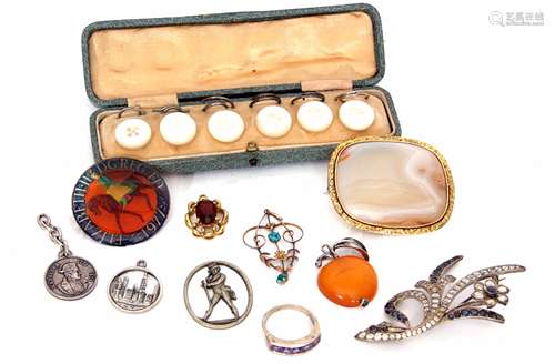 Mixed Lot: cased set of six mother of pearl buttons, paste set floral brooch, large agate brooch