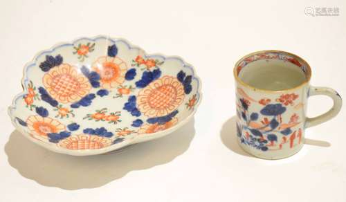 Lobed Japanese porcelain bowl decorated with floral sprays, together with an 18th century Chinese