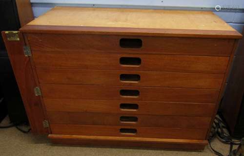 Late 20th century mahogany stained hardwood 