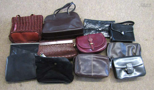 Box of various ladies handbags including De Vecchi etc