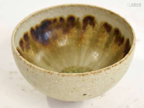 Derek Davis (1926-2008) A small stoneware pedestal bowl with Raku glaze, 8cm diam