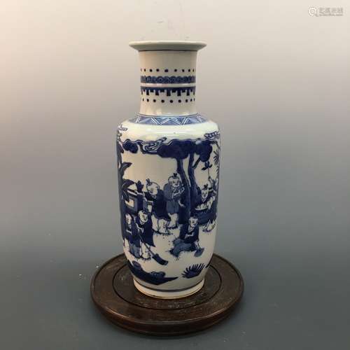 Chinese Blue &White Bangchuiping Vase