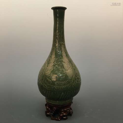 Chinese Yaozhou Ware Porcelain Yuhuchun Vase