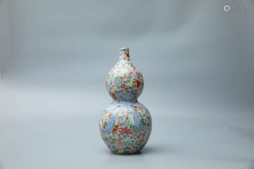 A Chinese Famille-Rose Porcelain Double Gourd Vase