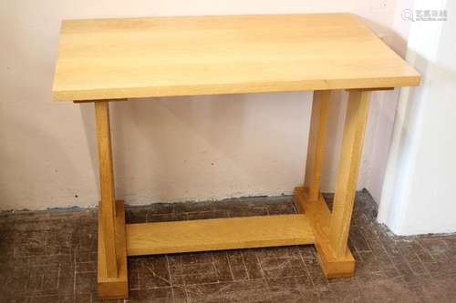 A Bespoke Light Oak Table; the table having straight legs and one stretcher, approx 101 x 59 x 77 cms