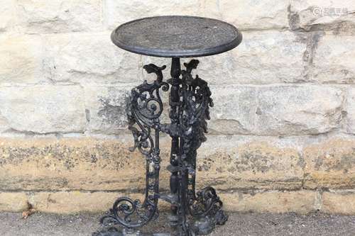 A Victorian-Style Cast Iron Pub Table, approx 39 x 69 cms