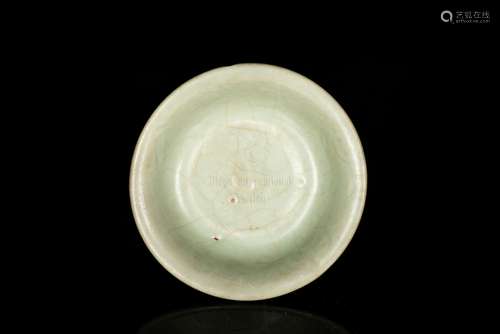 A SMALL GUANYAO SHALLOW BOWL