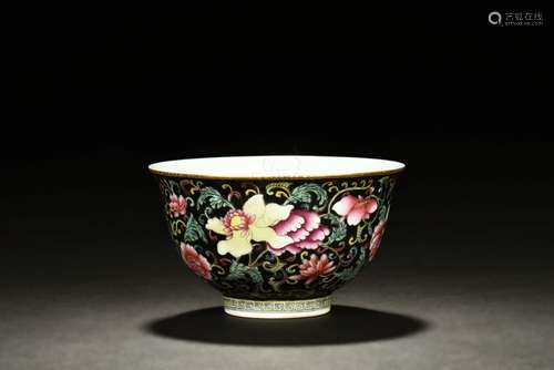 FAMILLE ROSE BLACK GROUND 'FLOWERS' BOWL