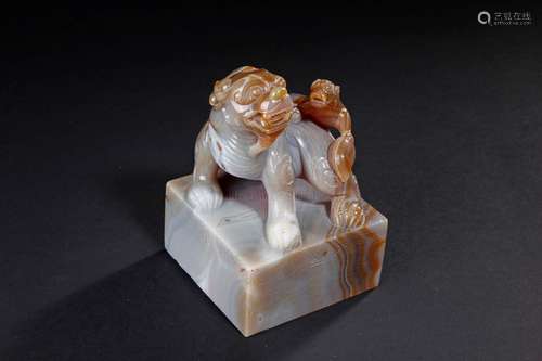 CARVED AGATE 'MYTHICAL BEASTS' SEAL