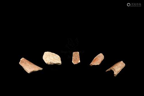 GROUP OF FIVE ORACLE BONE SCRIPT PIECES