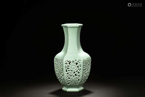 OPEN WORK CARVED CELADON GLAZED HEXAGONAL LOBED VASE