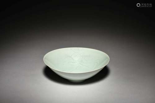 CELADON IMPRESSED AND CARVED 'FLOWERS' BOWL