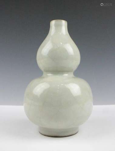 CHINESE GUAN TYPE DOUBLE GOURD VASE