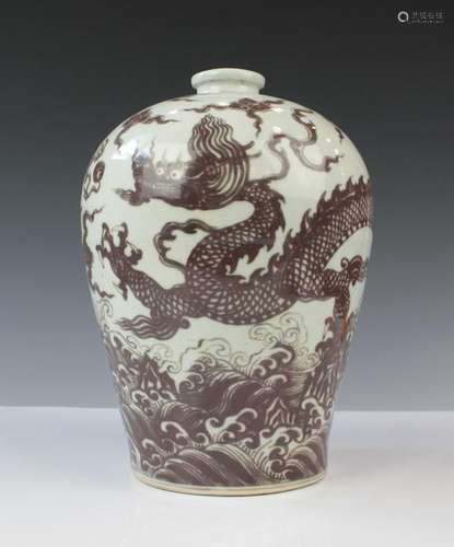 CHINESE IRON RED DRAGON PORCELAIN JAR