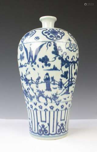 CHINESE BLUE WHITE PORCELAIN MEIPING VASE