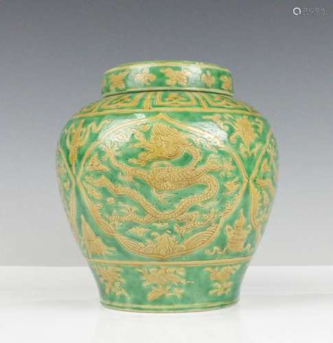CHINESE GREEN AND YELLOW GLAZED DRAGON COVER JAR