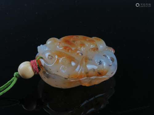 An agate carving