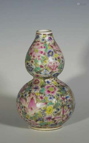 a faffille rose double gourd vase