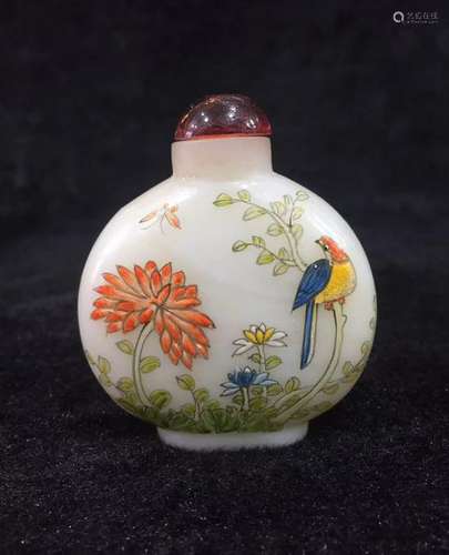 A RARE CHINESE GLASS SNUFF BOTTLE