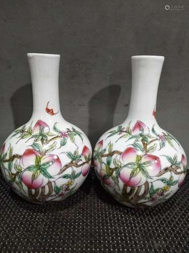 PAIR OF CHINESE FAMILLE ROSE VASE OF NINE PEACHES