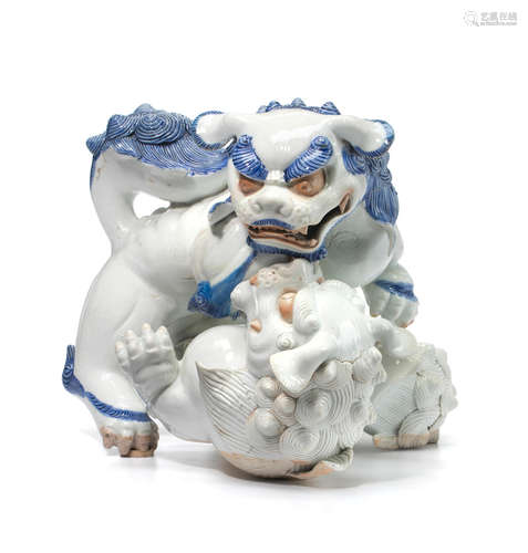 Meiji (1868-1912) or Taisho (1912-1926) era, late 19th/ early 20th century A porcelain okimono of a pair of shishi