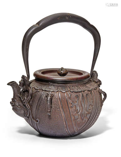 A tetsubin (iron tea kettle)Meiji era (1868-1912), early 20th century Kinryudo (active circa 1900)