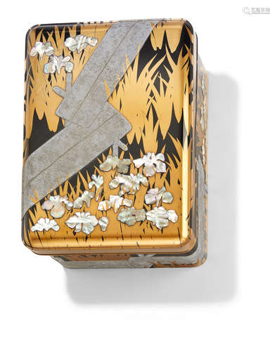 An inlaid lacquer kakesuzuribako (stacking writing box and stationery box)Taisho (1912-1926) or Showa (1926-1989) era, early 20th century Attributed to Heian Zohiko (early 20th century)