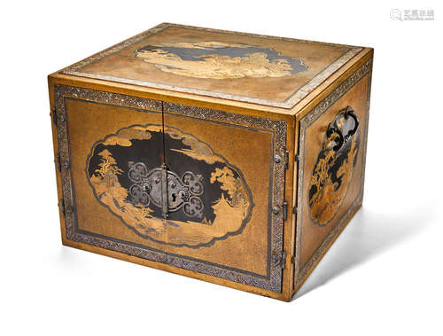 Edo period (1615-1868), second quarter of the 17th century An export lacquer cabinet