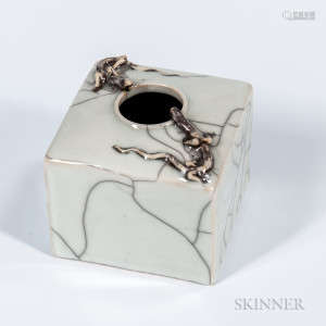 Crackle-glazed Pale Celadon Water Coupe