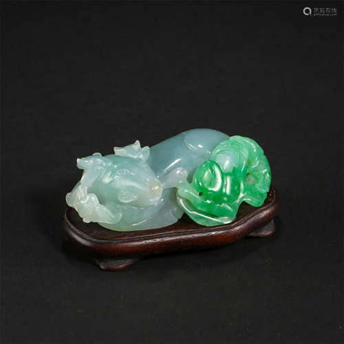 CHINESE JADEITE COUCHING DEER TABLE ITEM