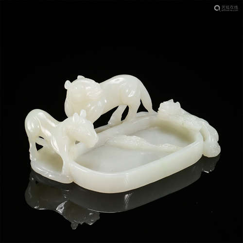 CHINESE GREY JADE BEAST BRUSH WASHER