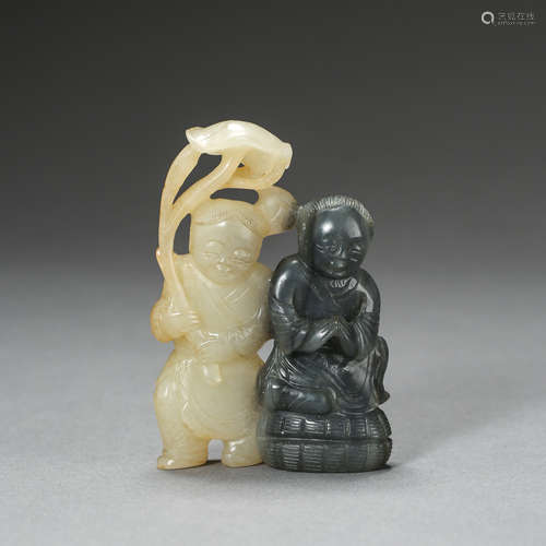 CHINESE WHITE AND INK JADE FIGURES TABLE ITEM