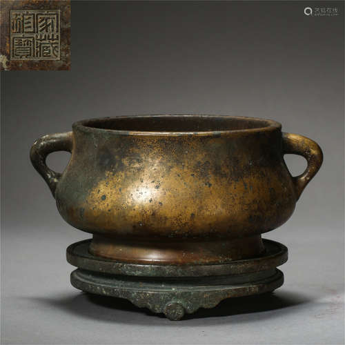 CHINESE BRONZE CIRCLE HANDLE ROUND CENSER ON BASE