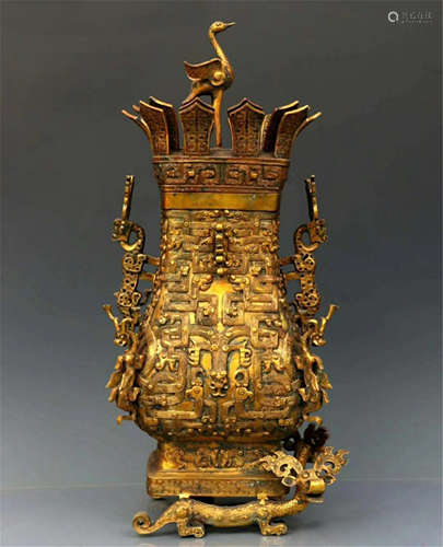 CHINESE GILT BRONZE BIRD SQUARE ZUN