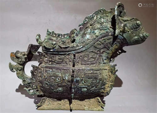 CHINESE ANCIENT BRONZE LIDDED BEAST JUE ZUN