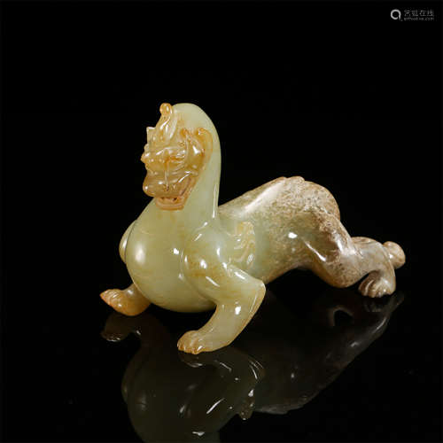 CHINESE CELADON JADE BEAST TABLE ITEM