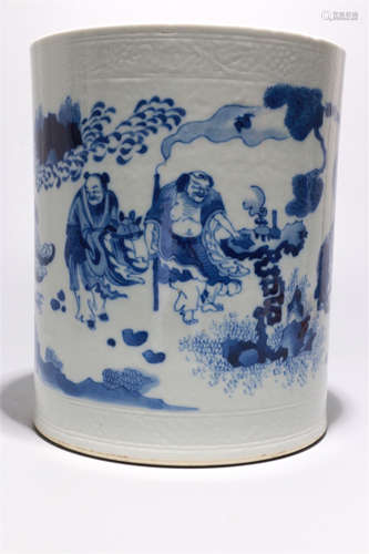 CHINESE PORCELAIN BLUE AND WHITE FIGURES BRUSH POT