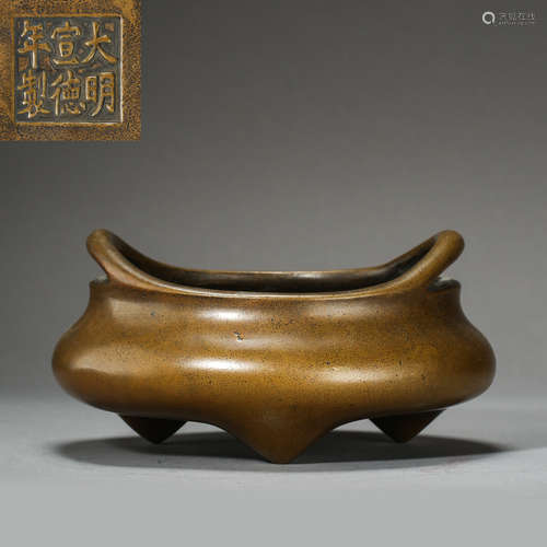 CHINESE BRONZE TRIPLE FEET ROUND CENSER