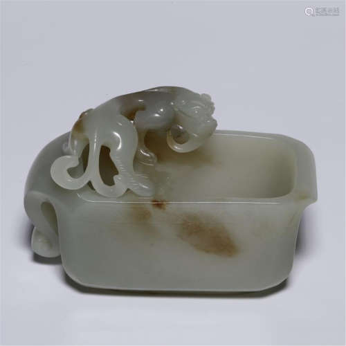 CHINESE GREY JADE BEAST HANDLE SQUARE CUP